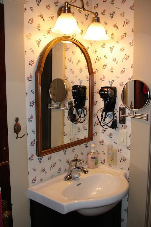 The Lattice Inn Montgomery Room photo